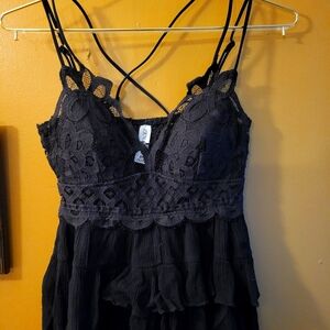 Black tank top ruffle bustier